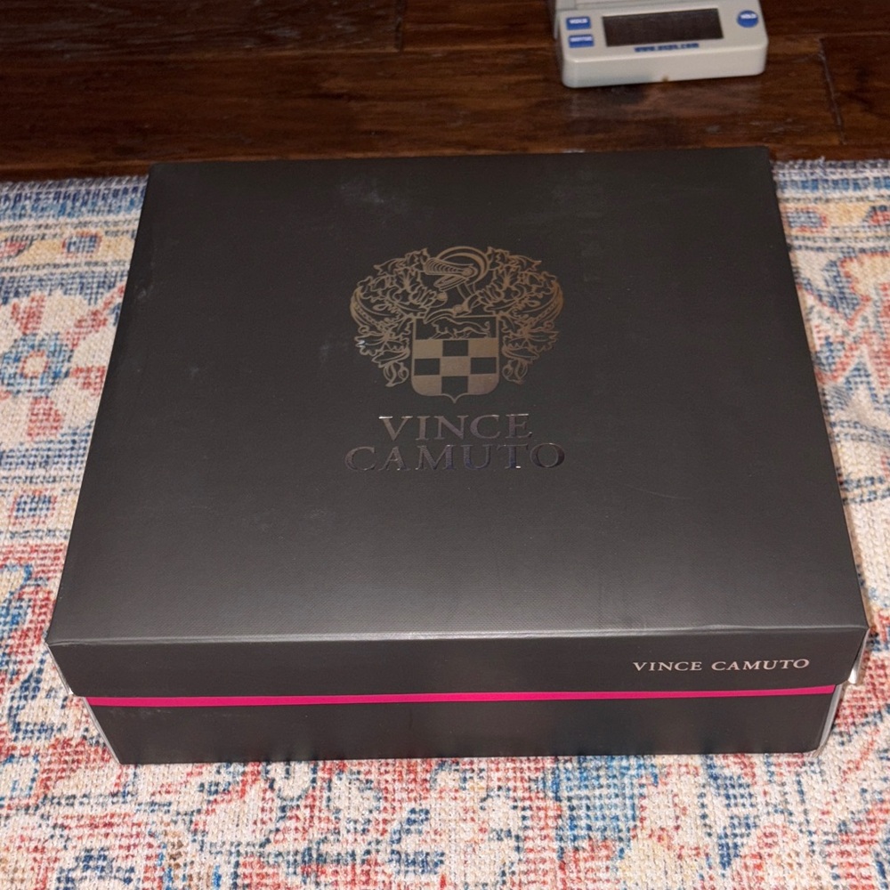 Vince Camuto Phebie Platform Heels in Egyptian Gold SZ 10 NIB - Picture 3 of 8